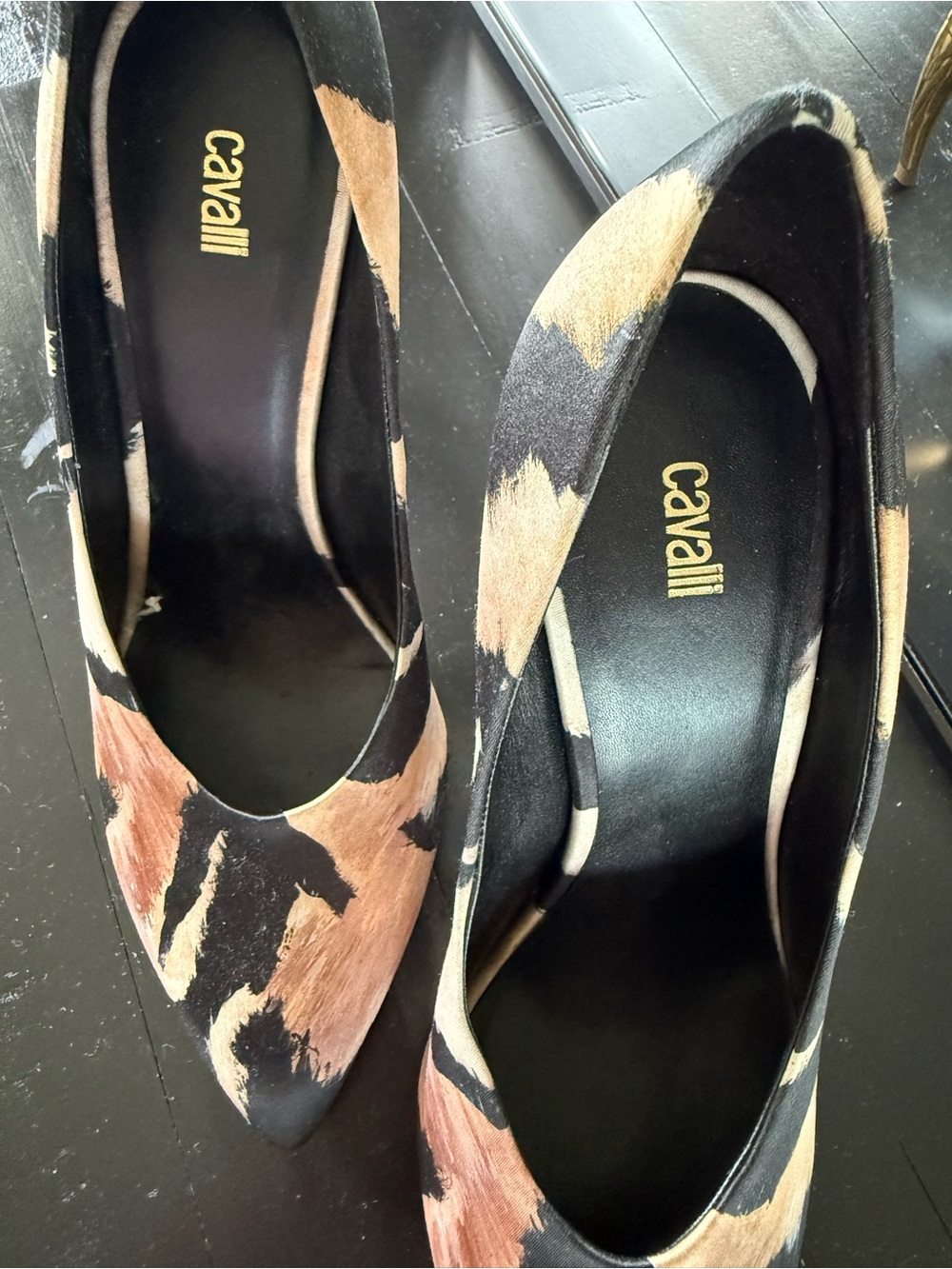 Women’s Leopard Print Pointed-Toe Heels with Gold Stiletto Heel - Picture 2 of 6